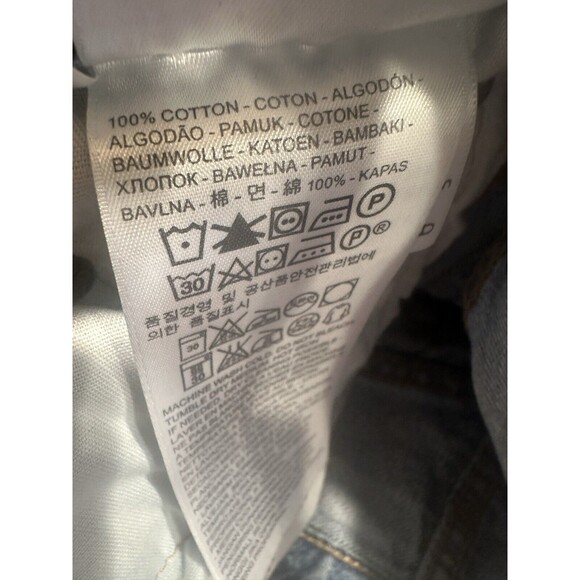 Levi’s Premium 501 S straigh Jean in Light Wash Size 26 Rip & Distress raw hem - Picture 14 of 14